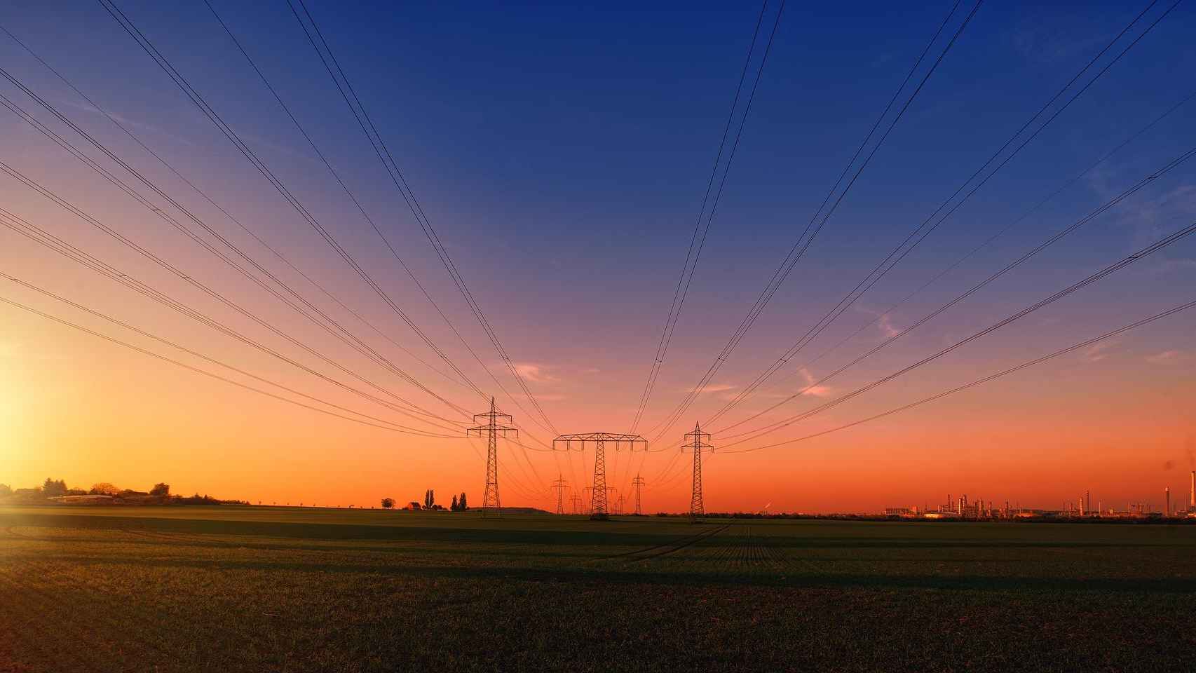 Instalaciones de energía eléctrica / PIXABAY