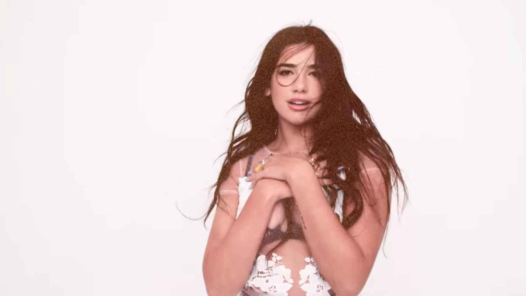 Dua Lipa, la popstar inglesa que conquista Youtube.