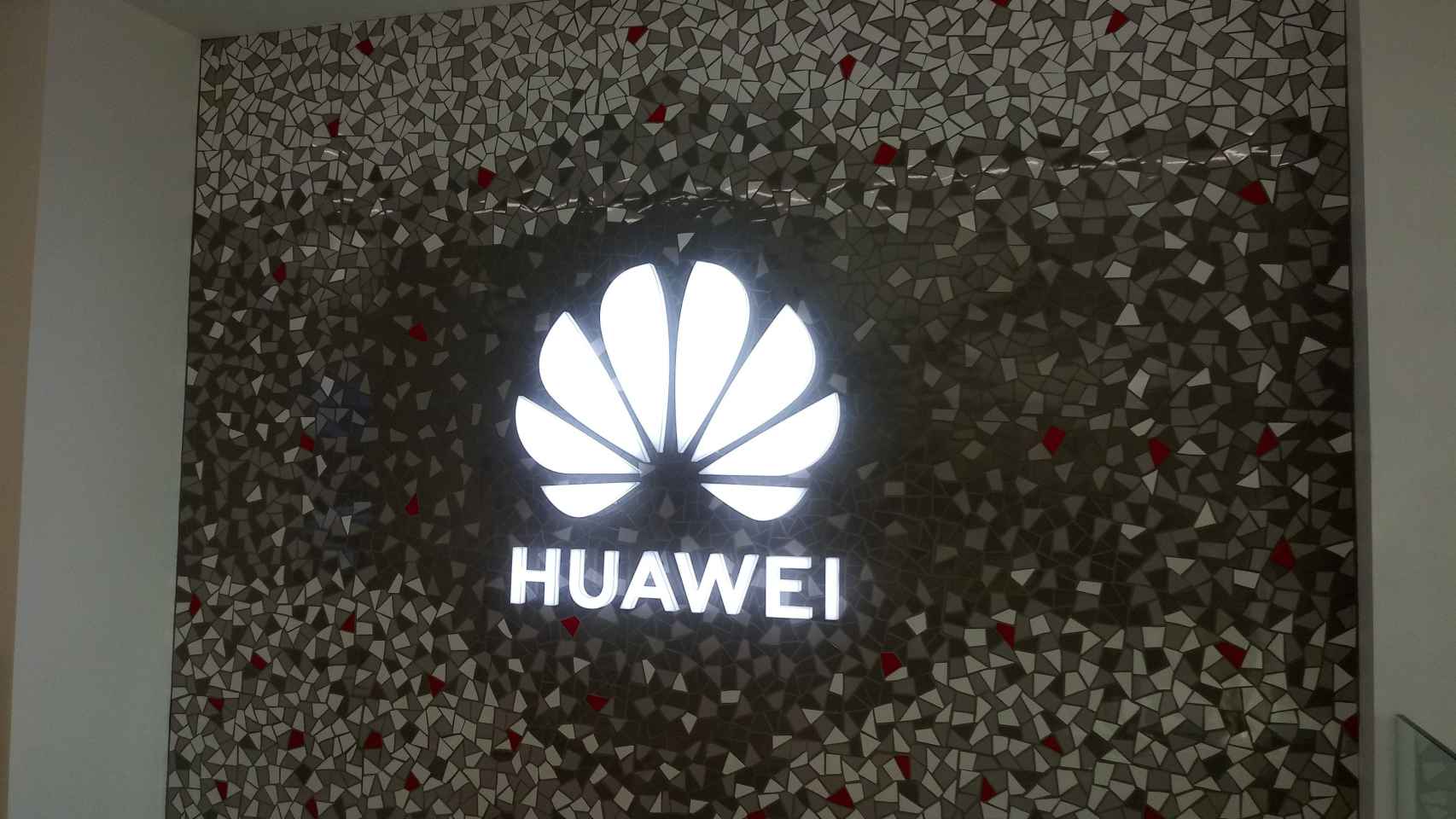 Detalle del Espacio Huawei en Barcelona / JC