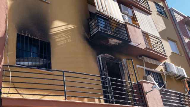 Un piso incendiado / EFE