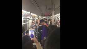 joven graduado metro nuevayork