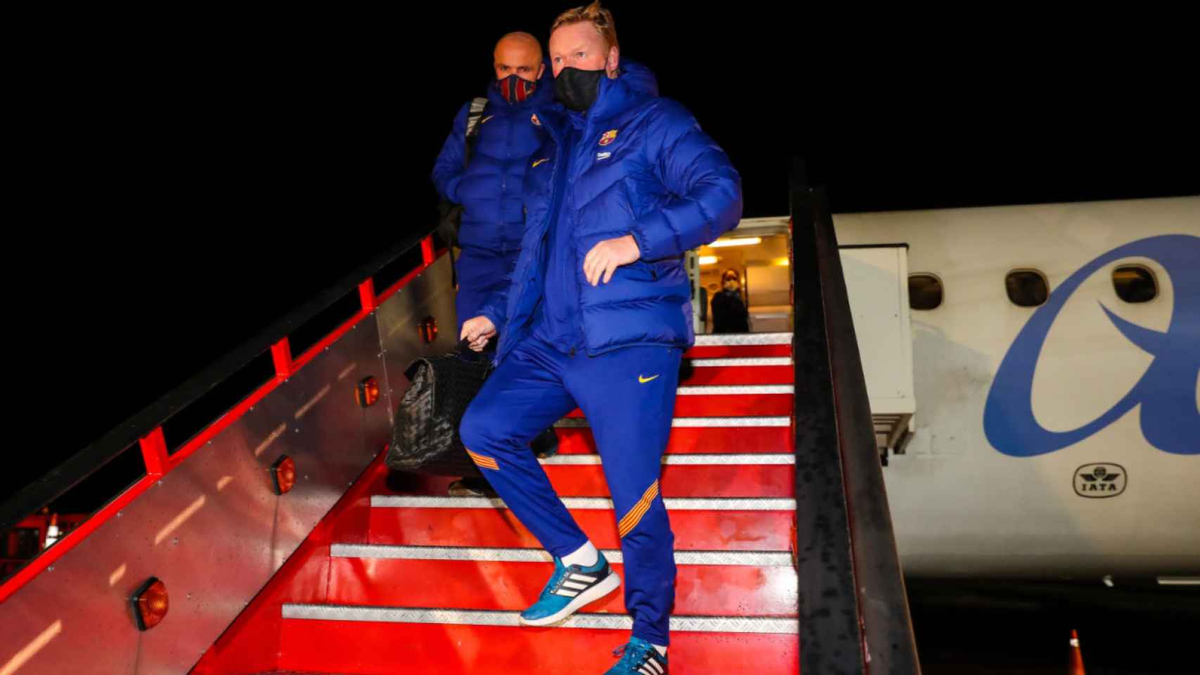 Ronald Koeman durante el viaje del equipo a Granada / FC Barcelona