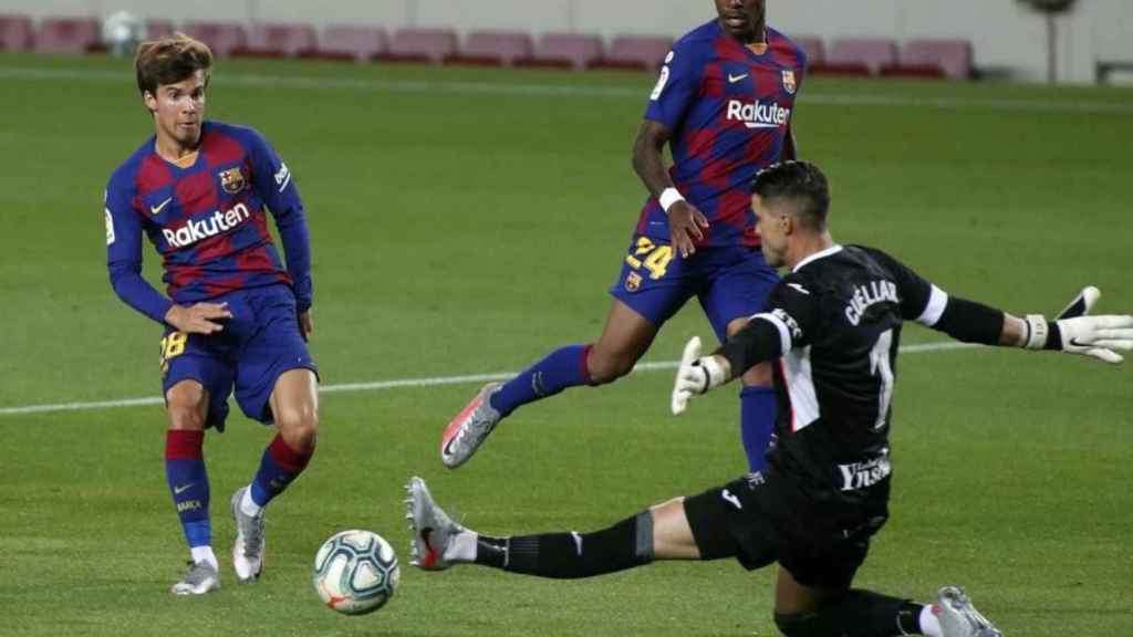 Riqui Puig, en una clara ocasión ante el Leganés | EFE