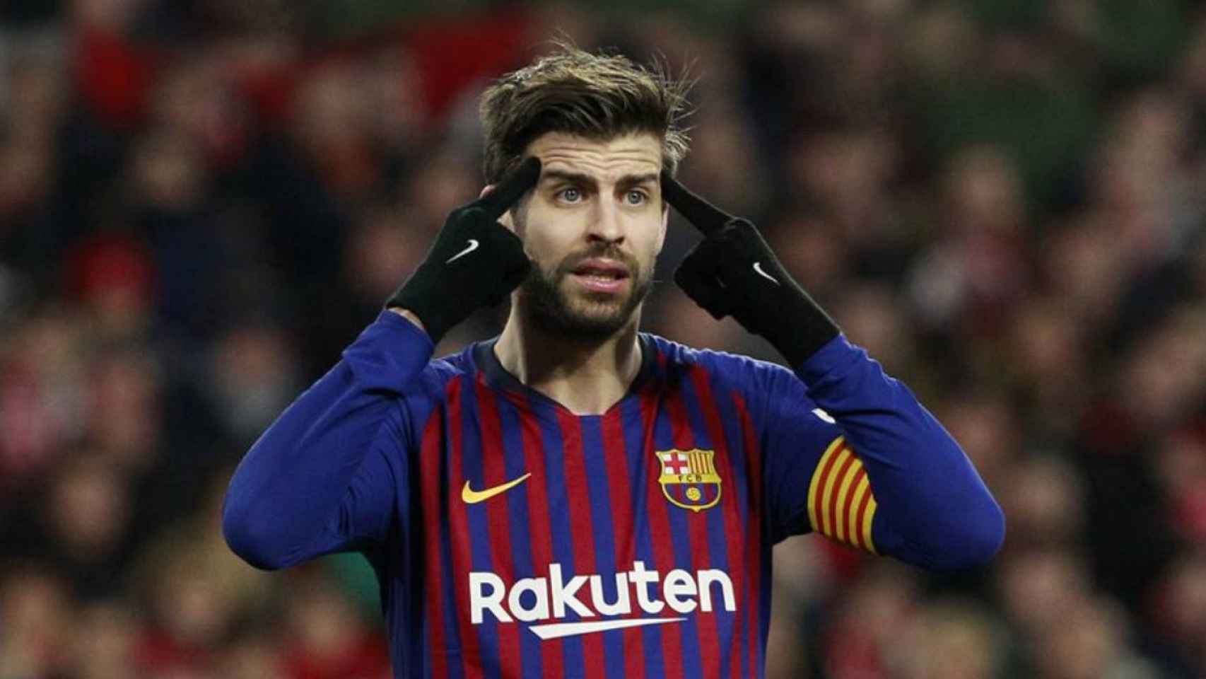 Gerard Piqué en una acción con el FC Barcelona / EFE