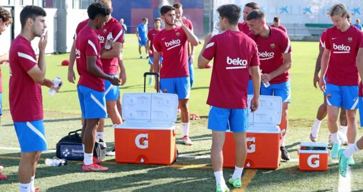 Los jugadores del Barça en el entrenamiento / FC Barcelona