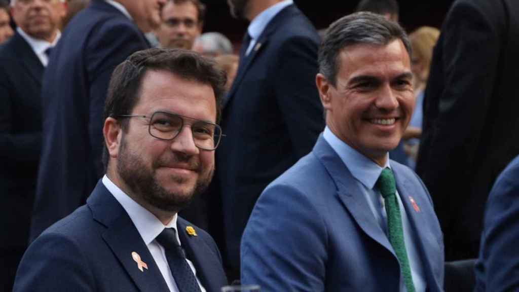 El presidente de la Generalitat, Pere Aragonès, y el presidente del Gobierno, Pedro Sánchez, quien ha prometido modificar el delito de sedición / GALA ESPÍN (CRÓNICA GLOBAL)