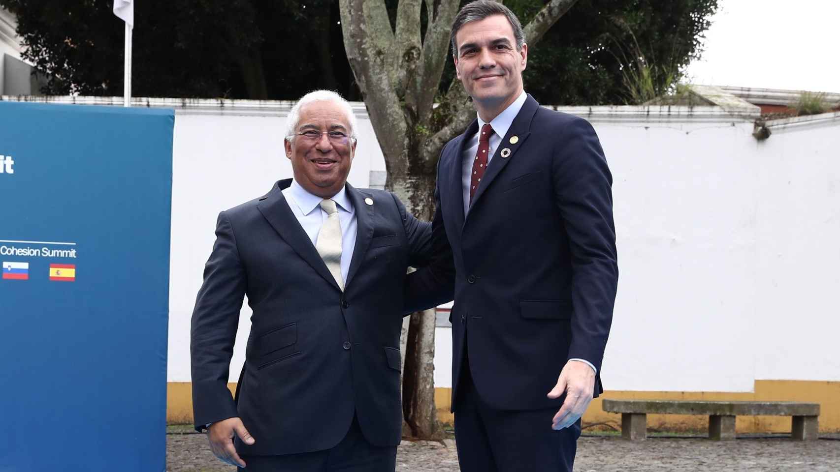 El primer ministro de Portugal, António Costa, junto al presidente español, Pedro Sánchez / EP