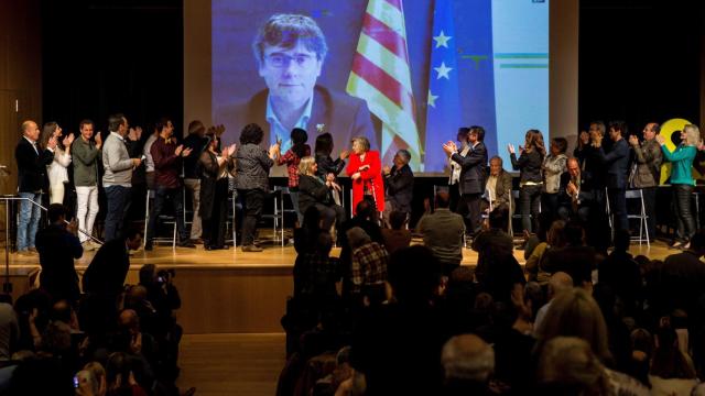 Acto de Junts per Catalunya con la intervención por 'skype' de Carles Puigdemont / EFE