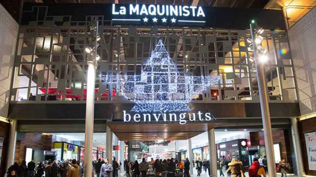 Entrada del centro comercial La Maquinista de Barcelona.