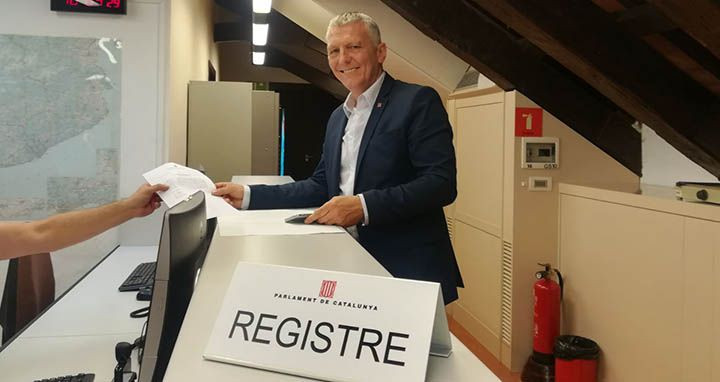 El diputado de Ciudadanos Jean Castel en el registro del Parlament / CG