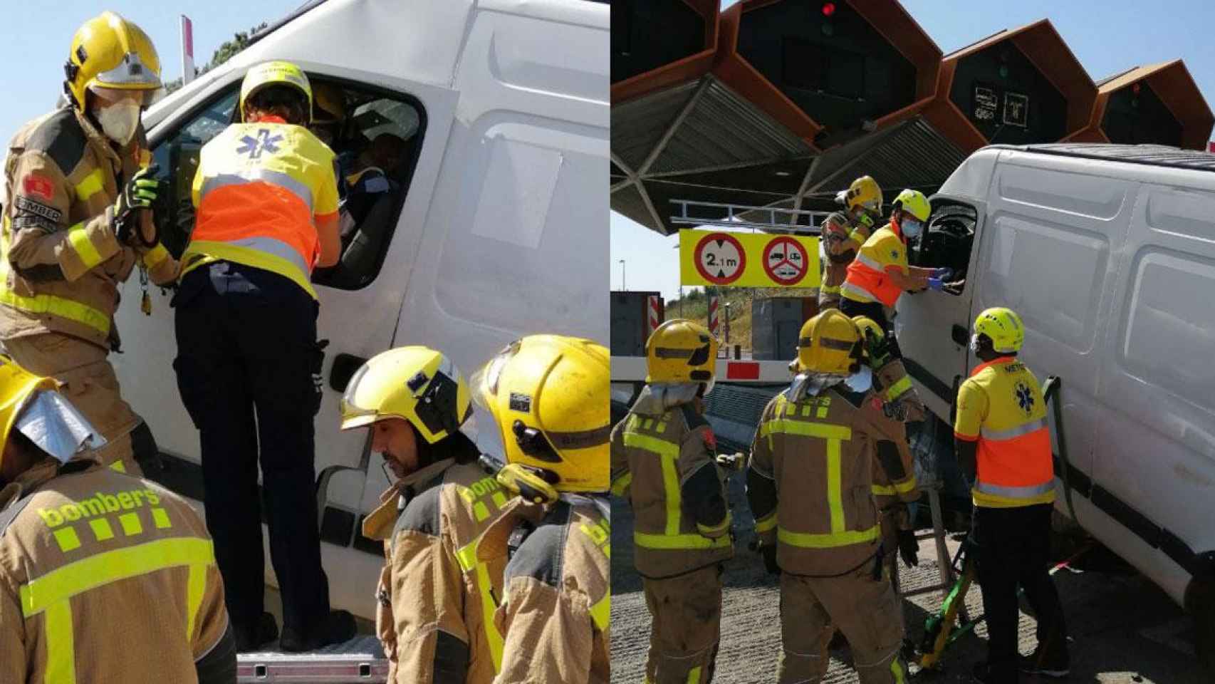 Bomberos tratan de excarcelar al conductor tras empotrar su furgoneta contra la mediana del peaje de Martorell / BOMBERS