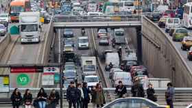 Los conductores de Barcelona invierten entre un 28% y un 48% más de tiempo en sus trayectos habituales de lo que tardarían si no hubiera congestión.