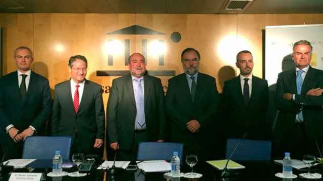 De izquierda a derecha, el director de análisis y distribución de producto de Andbank, Juan Luis García Alejo; el director de la Bolsa de Barcelona, José María Antúnez; el director de 'Crónica Global', Xavier Salvador; el presidente de la asociación europ