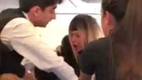 Pelea de las tres chicas borrachas en un avión de easyJet