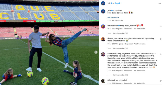 Robert Lewandowski, junto a su esposa e hijas en el Camp Nou / INSTAGRAM