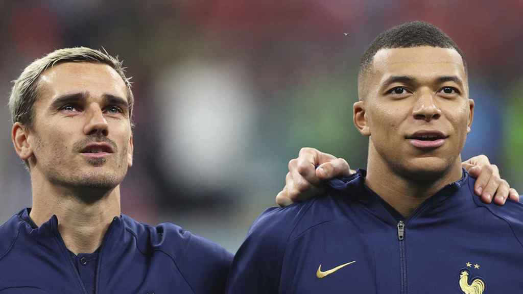 Griezmann y Mbappé, antes de disputarse las semifinales contra Marruecos / EFE