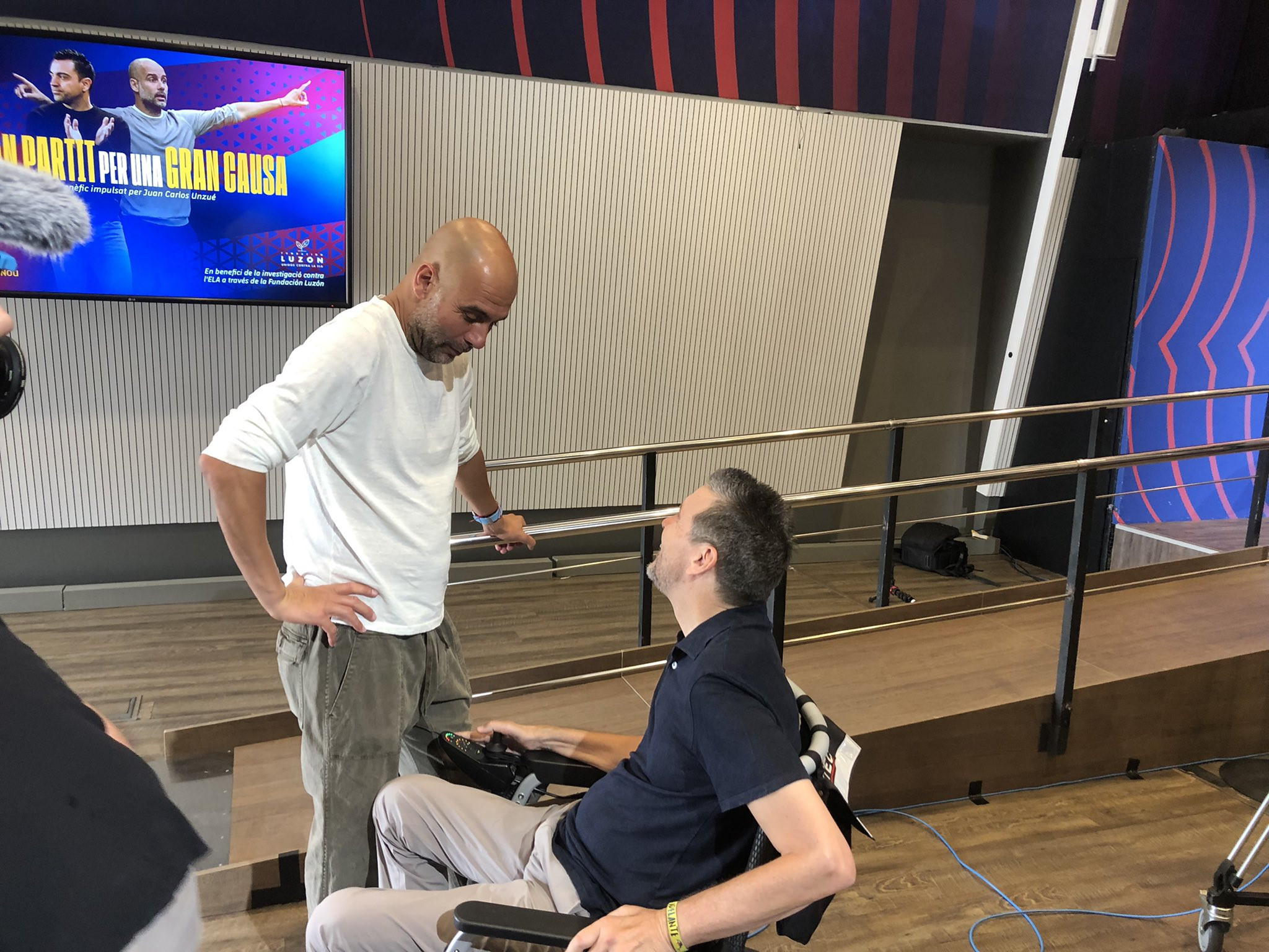 Guardiola y Unzué, antes de la presentación del partido benéfico / FCB