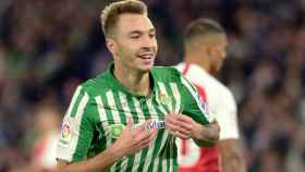 Loren Morón celebrando con un gol con el Real Betis / EFE