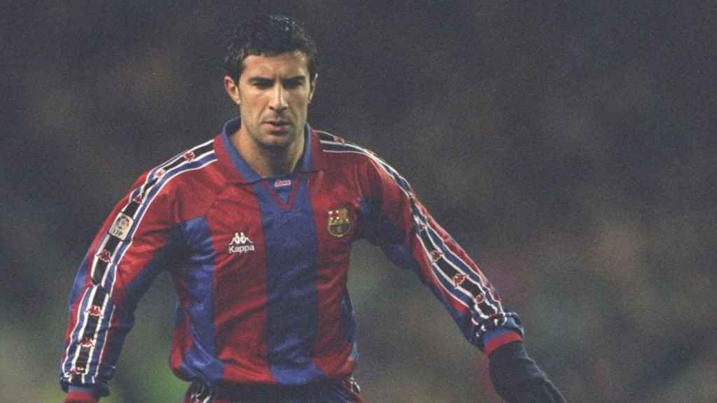 Figo, en un partido con el Barça | REDES