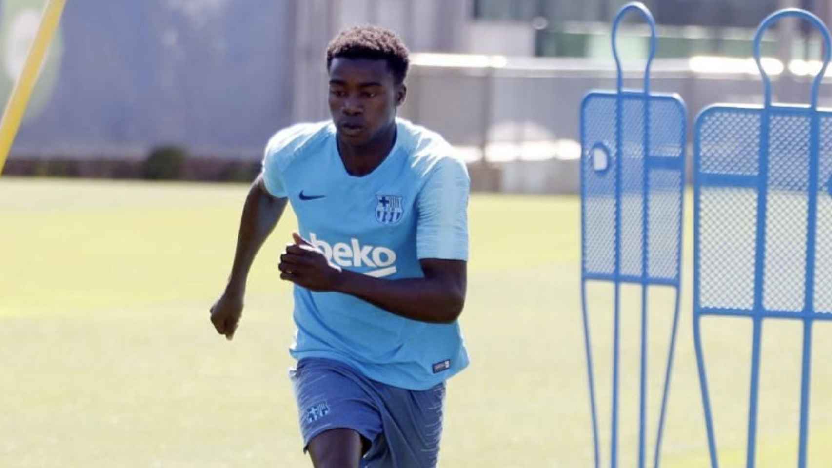 Una foto de Moussa Wagué durante un entrenamiento del Barça / FCB