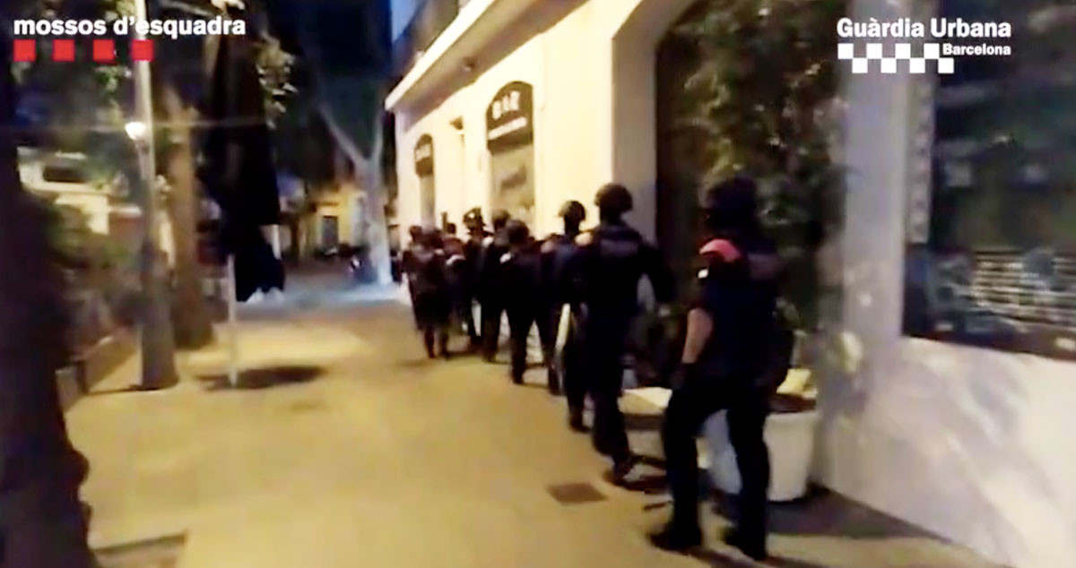 Efectivos de la Arro de Mossos d'Esquadra, durante la operación / Cedida