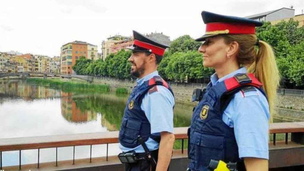 Los Mossos detienen a un hombre por disparar con un 'Kalashnikov' en Badalona