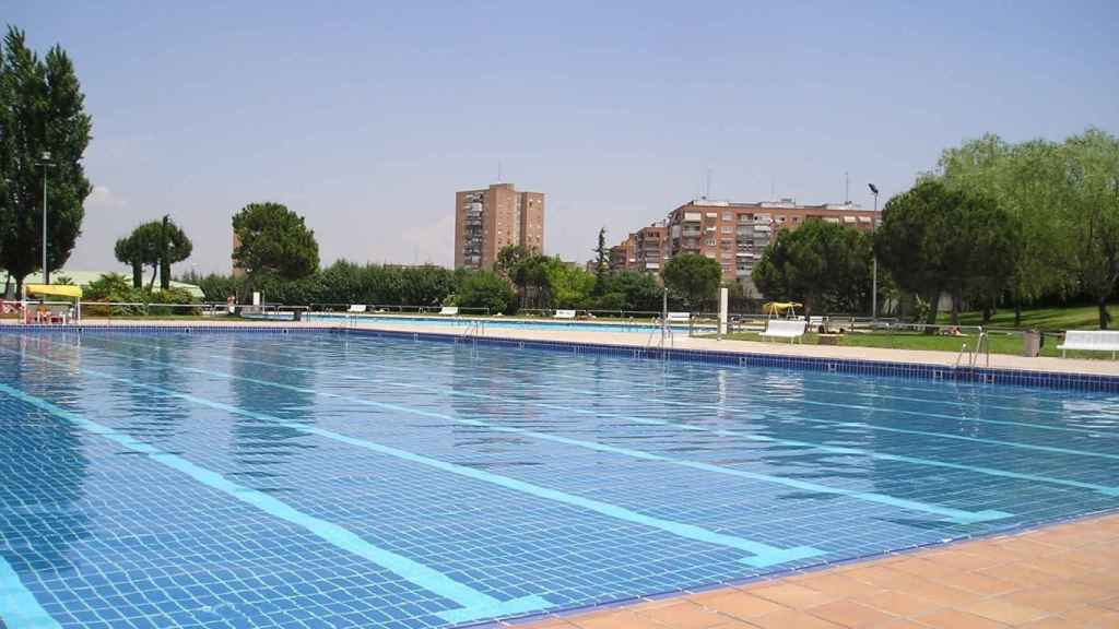 Imagen de una piscina comunitaria / EP