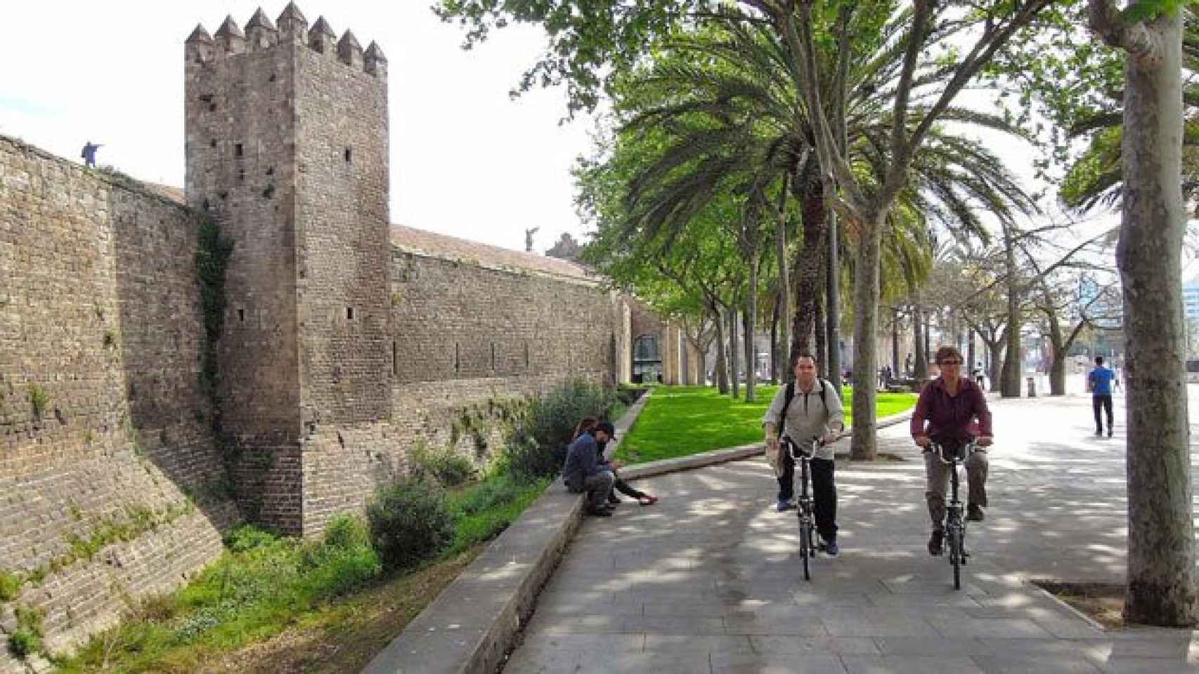 Muralla del Portal de Santa Madrona, junto al lugar donde se construirán dos hoteles / CG