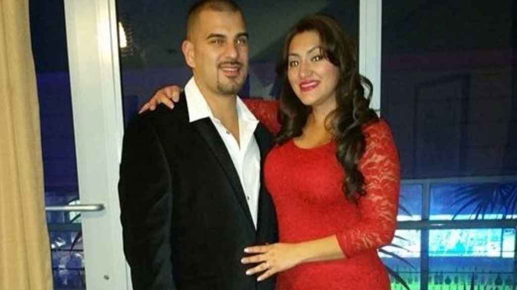 Victoria Gallardo, junto a su marido Armando, antes de que el Covid hiciera estragos en ella y en su familia / FACEBOOK