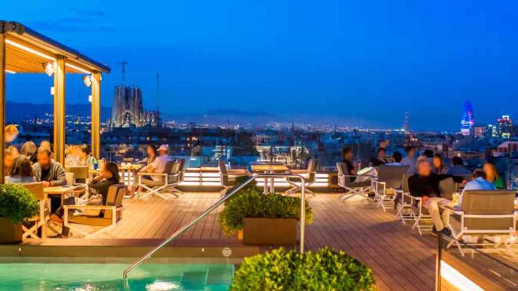 La nueva terraza del Hotel Majestic 'La Dolce Vitae' por la noche