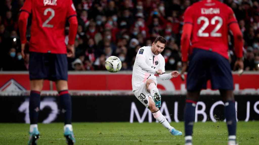 Leo Messi, durante el partido contra el Lille en la Ligue 1 / EFE