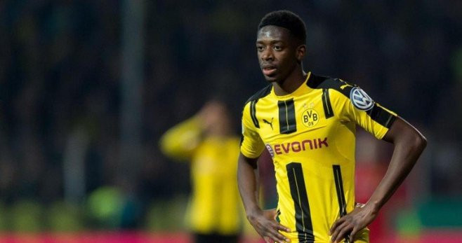 Dembelé en un partido con el Borussia Dortmund / EFE