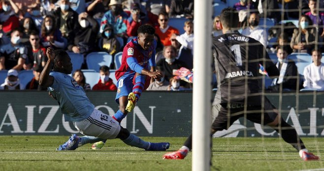 El disparo de Ansu Fati, en el Celta-Barça / EFE