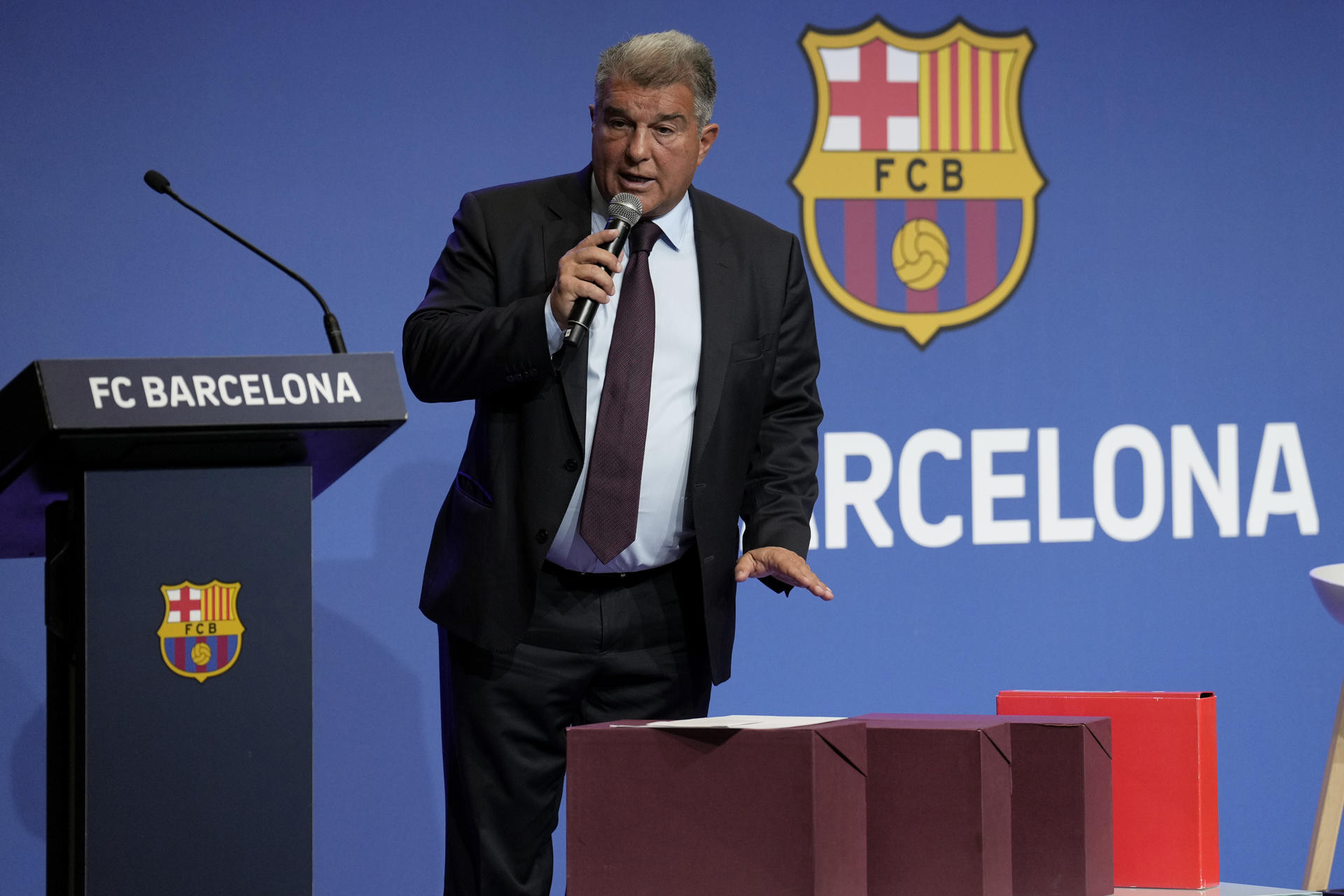 Joan Laporta, en rueda de prensa / EFE