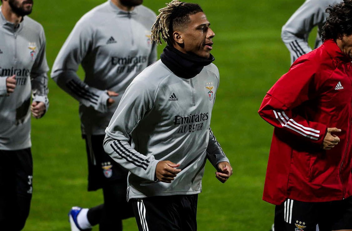 Todibo entrenando con el Benfica / EFE