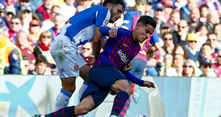 Una foto de Philippe Coutinho durante el derbi ante el Espanyol / EFE