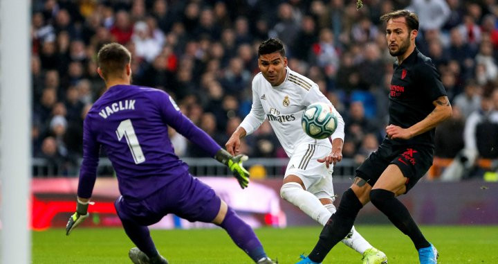 De esta manera Casemiro adelantó al Madrid contra el Sevilla | EFE