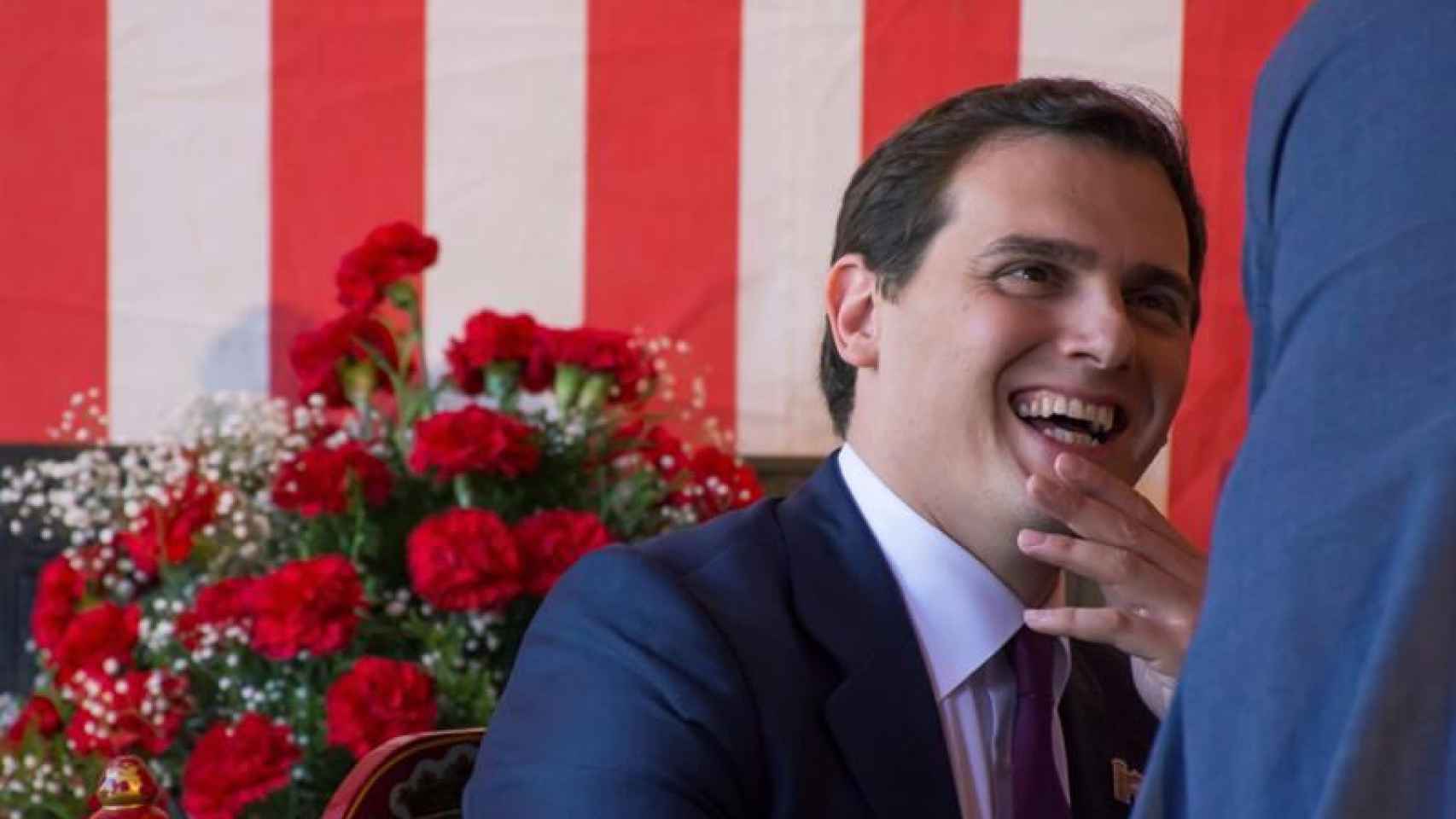 Albert Rivera durante su visita a la Feria de Abril de Sevilla / EFE