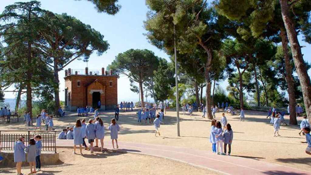 Varios alumnos de una de las escuelas concertadas donde Hacienda ha puesto la lupa por el tema de las donaciones / ESCOLA BETÀNIAPATMOS