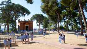 Varios alumnos de una de las escuelas concertadas donde Hacienda ha puesto la lupa por el tema de las donaciones / ESCOLA BETÀNIAPATMOS