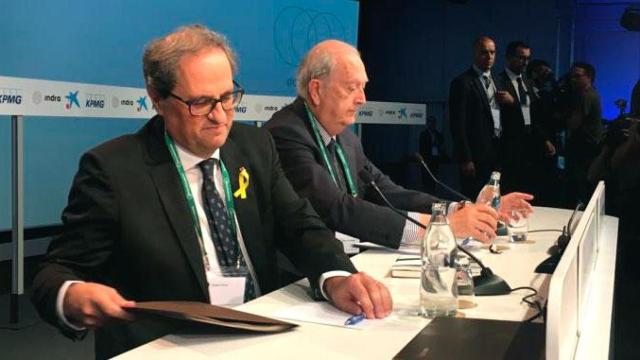 Quim Torra (i), presidente de la Generalitat, junto al presidente del Círculo de Economía, Juan José Brugera (d), en la inauguración de la reunión / CG