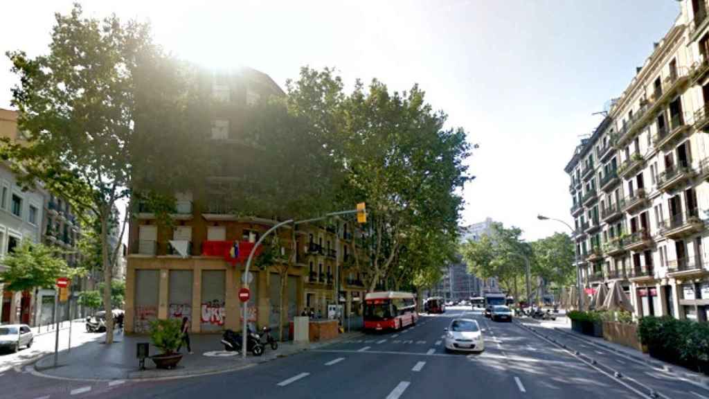 El edificio okupado La Rimaia, situado en la Ronda Sant Pau de Barcelona / CG