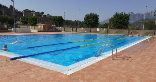 Piscina de Sant Vicenç de Castellet / AYUNTAMIENTO DE SANT VICENÇ DE CASTELLET