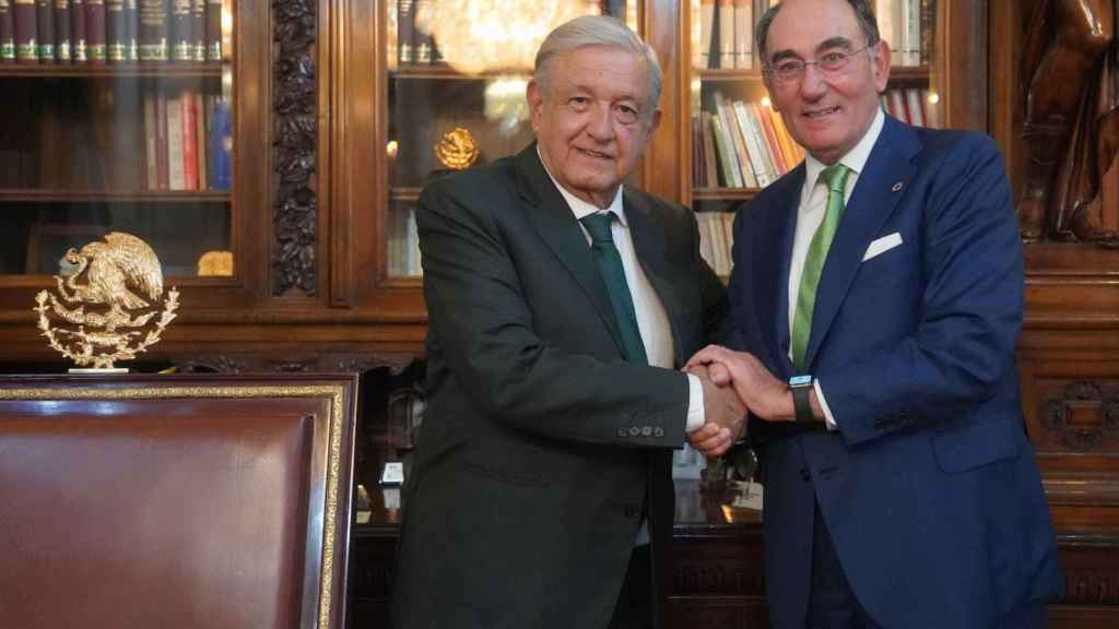 Ignacio Galán, presidente de Iberdrola (dcha.), saluda a Andrés Manuel López Obrador, presidente de México / IBERDROLA