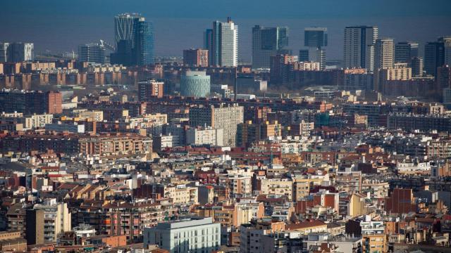 Cataluña con un total del 27% de los casos es la comunidad autónoma donde más concursos de empresas. En la imagen, uno de los distritos empresariales de Barcelona / EUROPA PRESS