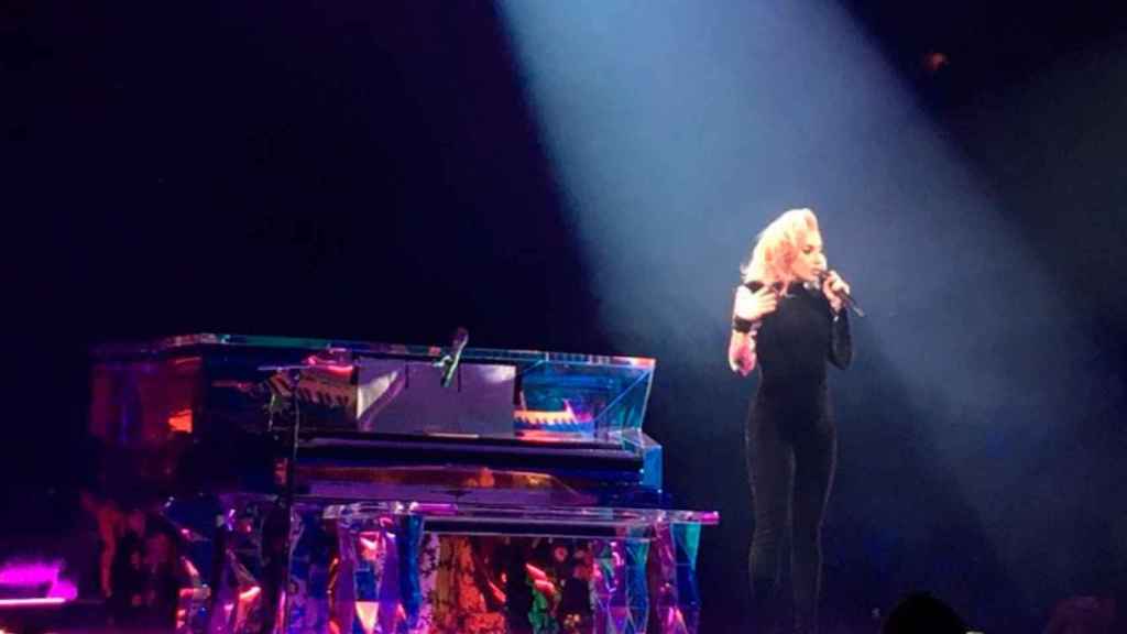 Lady Gaga durante su actuación en el Palau Sant Jordi de Barcelona este domingo / CG