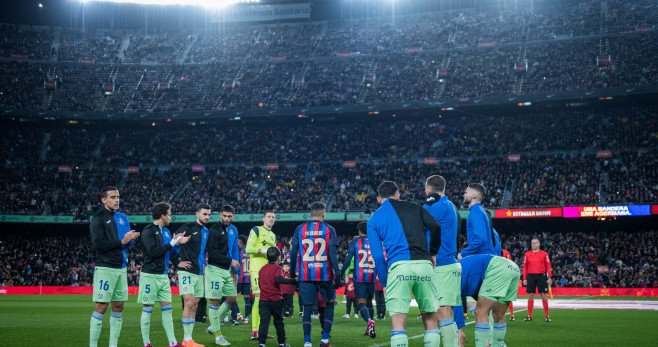 El Getafe haciendo el pasillo al Barça / FCB