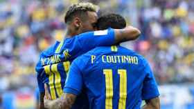 Una foto de Neymar Jr. y Philippe Coutinho durante un partido con Brasil / Twitter