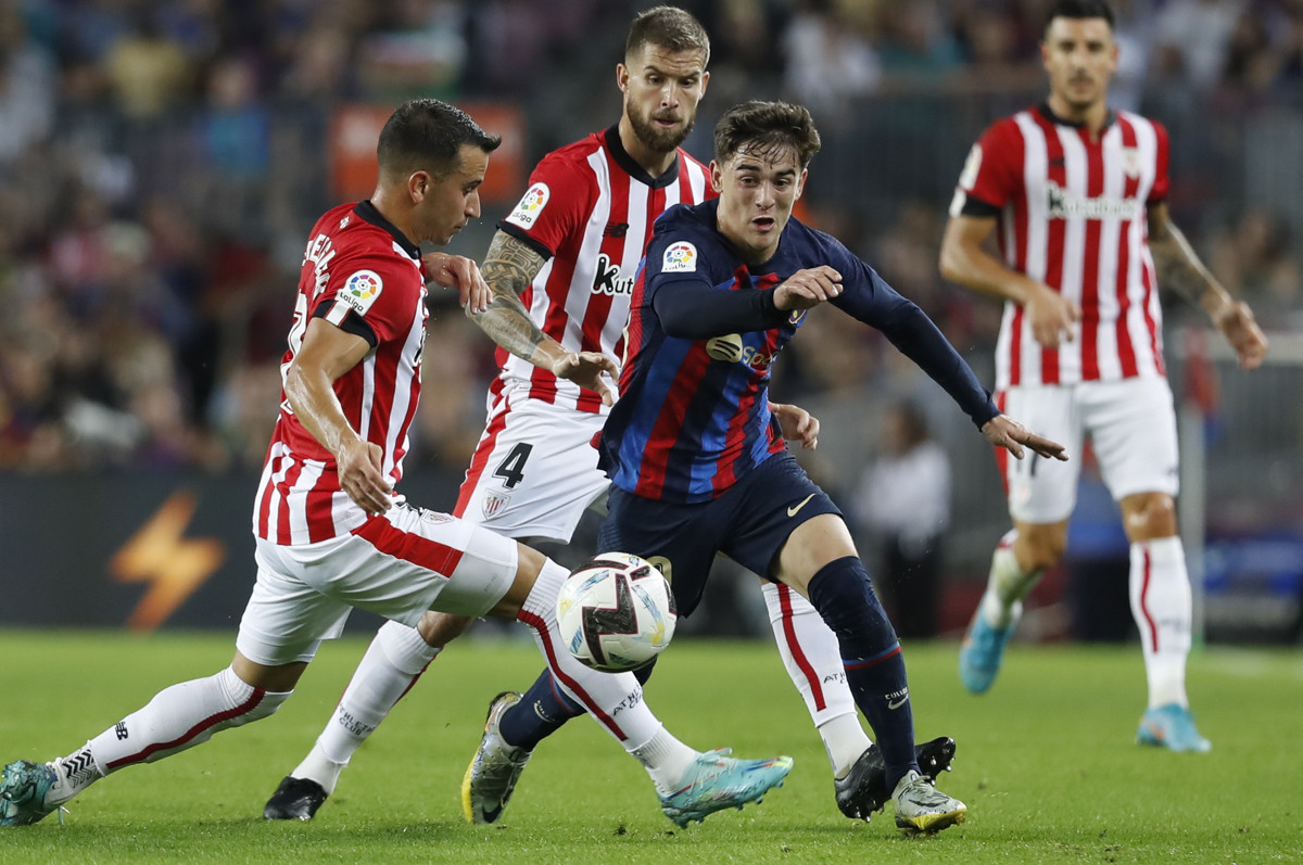 Gavi, durante el partido contra el Athletic Club en el Camp Nou / EFE