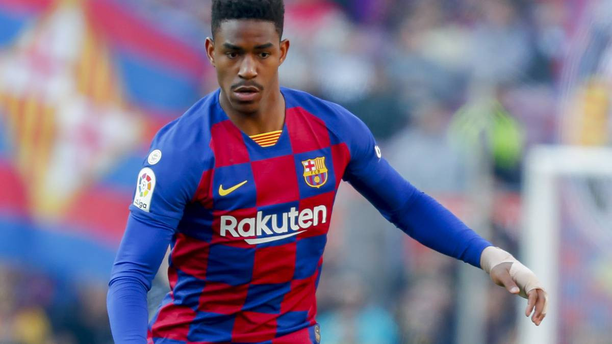 Junior Firpo en un partido del Barça / EFE